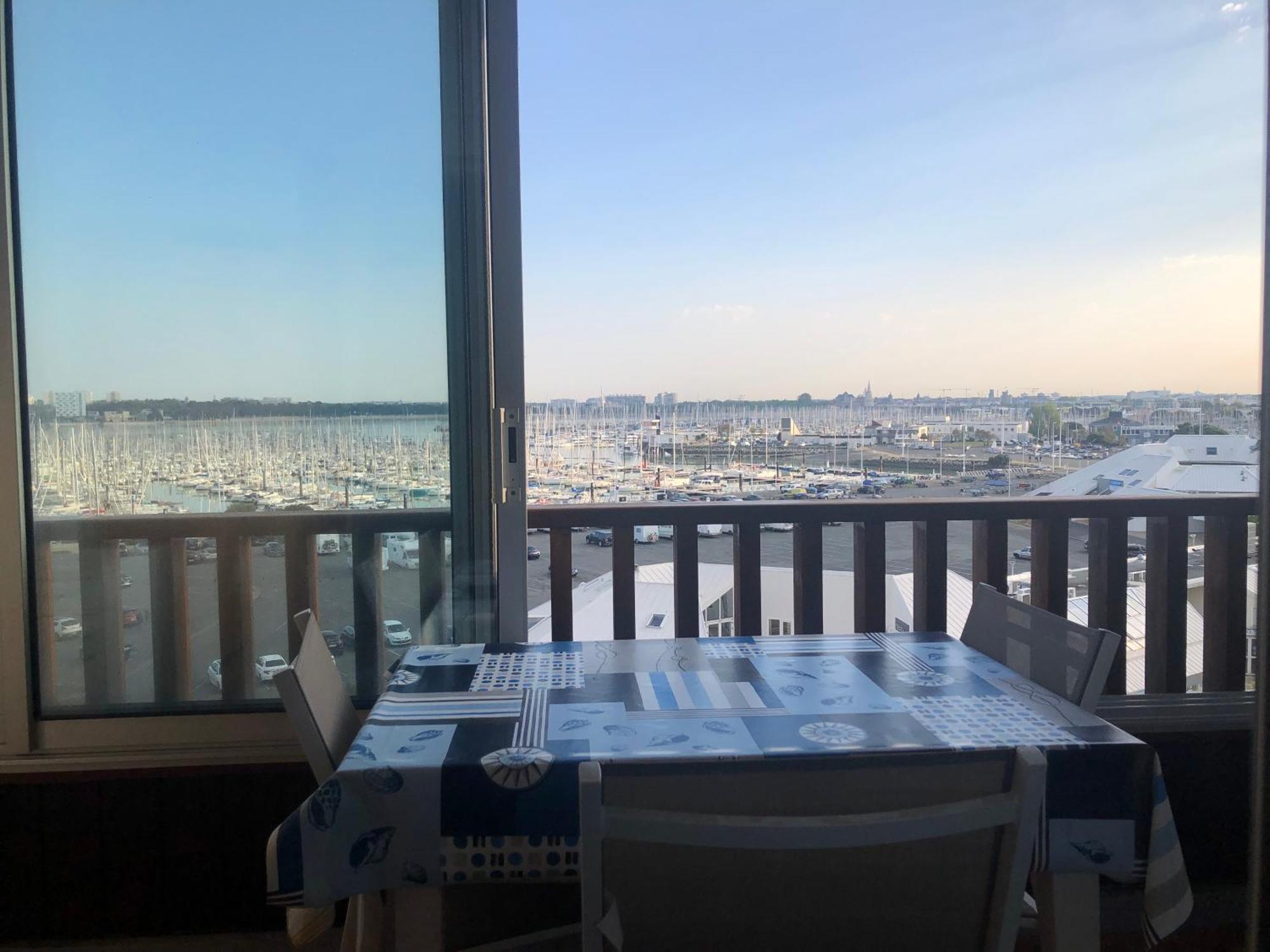 Vue Mer Et Parking La Rochelle  Exterior photo