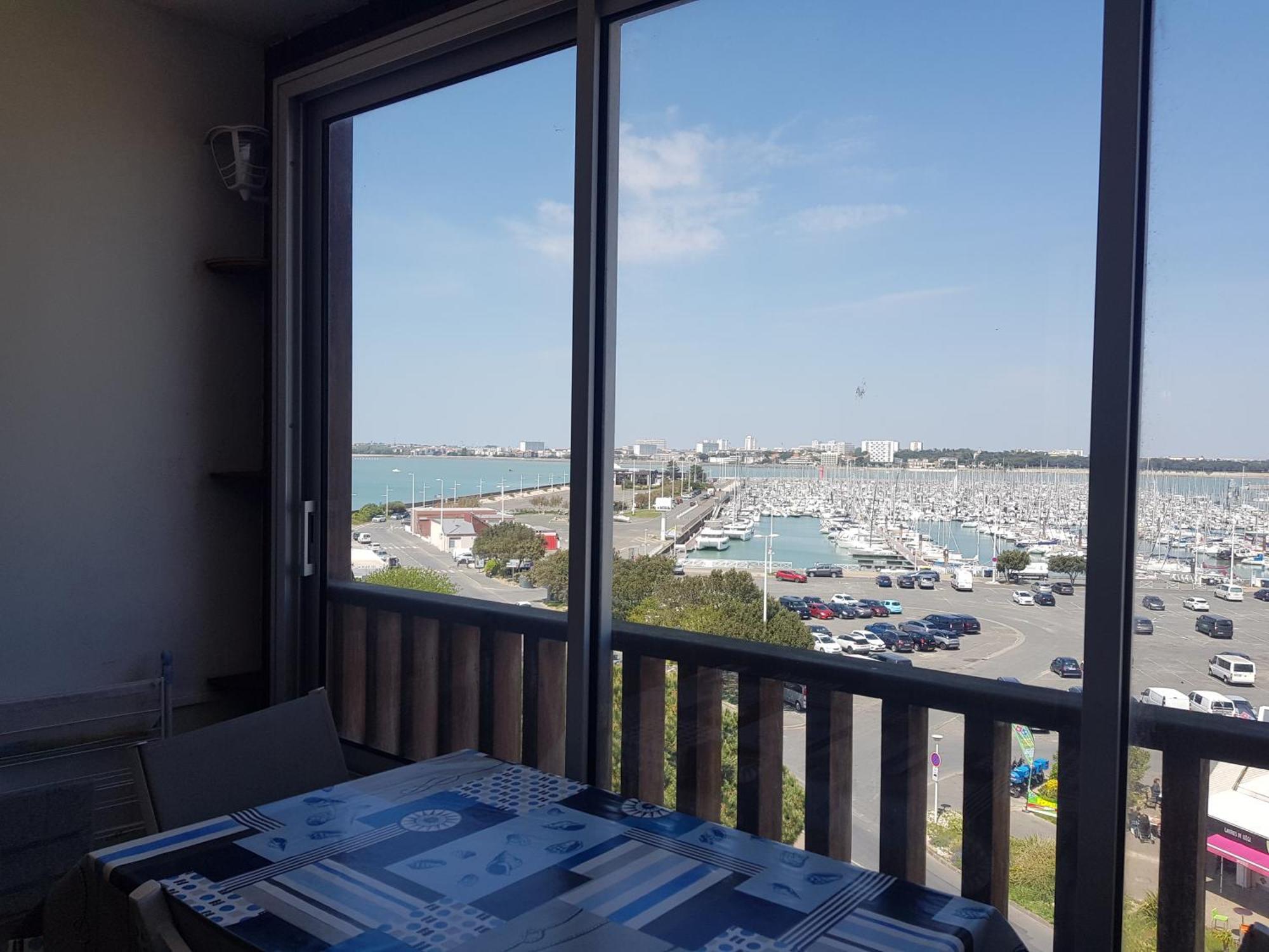 Vue Mer Et Parking La Rochelle  Exterior photo